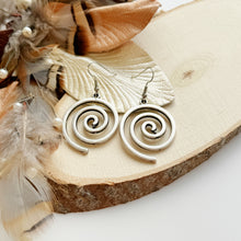 Load image into Gallery viewer, Simple spiral dangle earrings