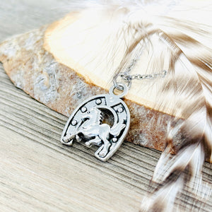 Running horse necklace horseshoe charm pendant